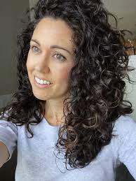 No Fuss Shoulder Length Curly Hair Routine Curly Type 2c Curly Hair Styles Shoulder Length Curly Hair Curly Hair Types