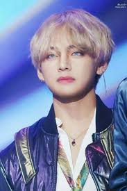 Nghe bài hát blond hair and blue eyes chất lượng cao 320 kbps lossless miễn phí. Taehyung And His Holographic Jacket Army S Amino