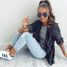 Bikinei Fashion Cute Outfits Cute Ripped Jeans Outfit