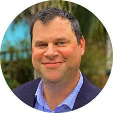 Scott Grainger's Instagram, Twitter & Facebook