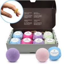 We have compiled a list of what would make a 70 year old lady happy. 29 Best Gifts For 70 Year Old Woman 2020 Clevermomhacks Com