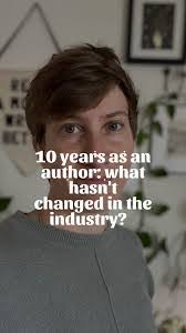 Kerri Buckley's Instagram, Twitter & Facebook