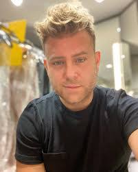 Seth Chernoff's Instagram, Twitter & Facebook