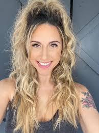 Hair tutorials and her beautiful children enjoy yourself ma'ma 🥰😍