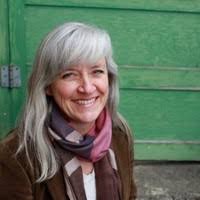 Lori Parr's Instagram, Twitter & Facebook