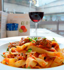 carluccio s makarnalar panosundaki pin