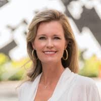 Lori Mize's Instagram, Twitter & Facebook