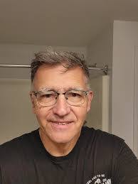 Eric Schey's Instagram, Twitter & Facebook