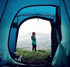 Puncak 2 itu terdapat tugu gps dan plang gunung guntur 2249 mdpl. Gunung Putri Negeri Di Atas Awan Bandung Barat