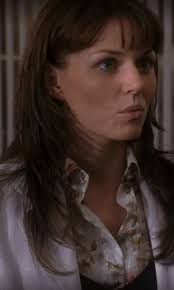 S3E1 Welches Hemd trägt Cameron??? : r/HouseMD