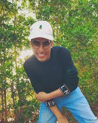 امام الكاميرا و خلف الكاميرا كل عام وأحلى ريبورترز بخير ان شاء الله هذا رمضان يكون أفضل رمضا pastel bridesmaid dresses baseball hats blue wallpaper iphone