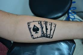 Temporary Tattoo Henna Tattoo Bodrum Tattoo Ali Baba Tattoo Gecici Dovme Kina Dovme Playing Cards Tattoo Https Ww Tattoos Skull Tattoo Temporary Tattoo