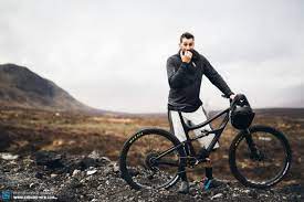Adding interest to a ride. Zweite Halbzeit Kann Man Ab 40 Noch Ein Besserer Mountainbiker Werden Enduro Mountainbike Magazine
