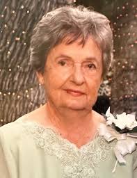 Nell Bean's Instagram, Twitter & Facebook