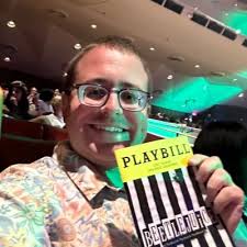 Clay Freeman 👻 (@RealClayFreeman)