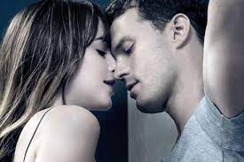 Hallo sahabat menggambar dan mewarnai terbaru gambar kartun ciuman mesra dan kata kata romantis terbaru adalah salah satu gambar semua orang di dunia ini pasti senang melihat gambar ini karena bisa membuat kita merasa nyaman dan damai. Gak Cuma Bikin Panas Bergairah 12 Jenis Ciuman Ini Juga Penuh Makna