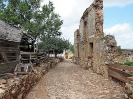 It is believed that the castle was constructed on the site of a primitive lusitanian castro that was later conquered by the romans during the 1st century b.c.e. Castro Marim Tour Water Dam Sao Sebastiao Natural Landmarks