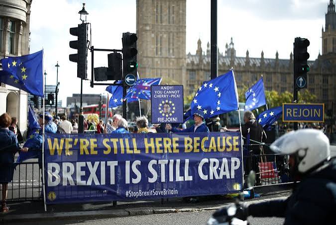 Burnham and Farage in angry Brexit bust-up as UK and EU officials to begin freedom of movement talks - Yahoo News UK