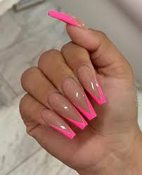 We have the widest catalog on nails in any shapes, designs or sizes as well as the products to wear them. ê®²ÉªÉ´á´›á´‡Ê€á´‡sá´› SÉ´á´‡á´€á´‹á´‡Ê€ Ê™á´€á´‡ Pink Acrylic Nails Acrylic Nails Fake Nails