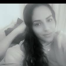 מחפשת ספרית לצבע תספורת ופן בעיר