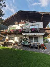 Haus am gletscherfeld is located in reit im winkl. Pension Haus Am Gletscher Osterreich Neustift Im Stubaital Booking Com