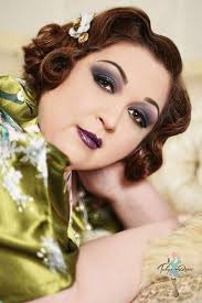 Let's see those old-school mall Glamour Shots