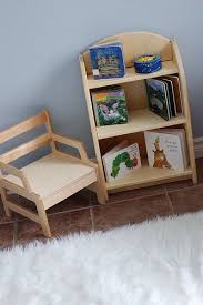 Baby S First Reading Corner Detskie Montessori Rebenok Montessori Spalnya Montessori
