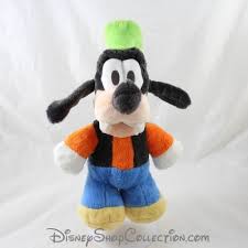 Peluche Dingo Disney Friend Of Mickey Mouse Green Hat 30 Cm Disne #the lion king #disney #lion and the king #dingo pictures #my friend and i have been watching some dingo pictures movies over the past few weeks #they are horrible. disneyshop collection
