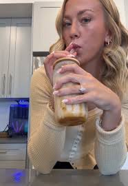 DIY Golden Eagle Chai😋🍁🧸thanks @madi🐆 for inspiring me 🙏🏼 #fyp  #chailatte #fall #sogood