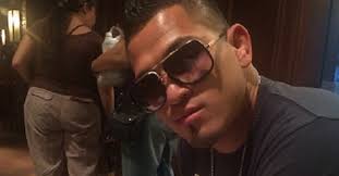 Anthony Pettis eyeing both of Conor McGregor's title belts