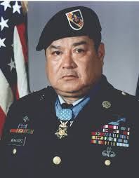 Wayne Wedge's Instagram, Twitter & Facebook