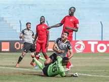 شهدت اللحظات الأخيرة من الشوط الأول في مباراة الأهلي المصري والمريخ السوداني، مشادة حادة حدثت وانتهى الشوط الأول بين الأهلي والمريخ، بتقدم الأخير بهدفين دون رد، باللقاء الذي يجمع بينهما بالجولة الخامسة، ضمن منافسات المجموعة الأولى، ببطولة دوري أبطال إفريقيا. Gckaqeenwfm9nm