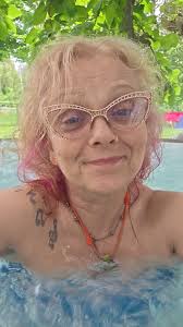 Jennileigh (@jennileighrocks) • Instagram photos and videos