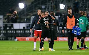 You are using an older browser version. Borussia Monchengladbach Hannes Wolf Mit Seinem Debut Tor Gegen Den Ex Verein