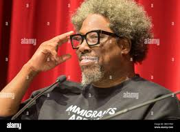 Standup comic hi-res stock photography and images