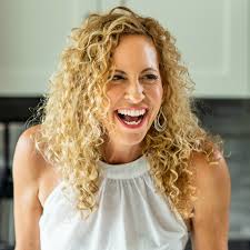 If you meet this robin before October 2nd, you will receive good news.  🪽🪽May God bless you. 🙏💗💗