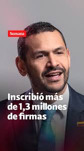 Este jueves 11 de diciembre, la capital colombiana vivió una nueva jornada  de ciclovía nocturna navideña. Aunque la actividad invitaba a los  ciudadanos a disfrutar en familia o con amigos de 'una