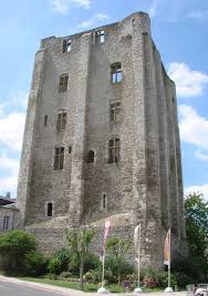 Donjon Chateau Et Ville Forte De Beaugency Xie Xve Siecle Photos Ruines Du Chateau Chateau France Chateau Du Rivau