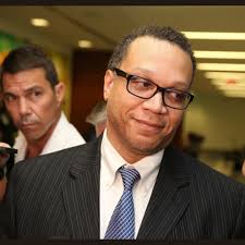 HOT 105 в X: „#HOT105 proudly honors Gordon Weekes who was the First Black  Broward County Public Defender in Broward County. We thank him for working  to improve the criminal justice system