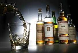 Pentingnya Kurangi Konsumsi Alkohol Bagi Lansia