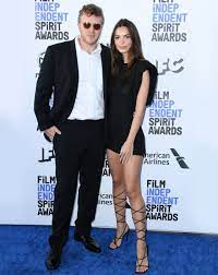Публикация от emily ratajkowski (@emrata Emili Ratakovski I Ee Muzh Sebastyan Bear Makklard Na Premii Spirit Awards 2020 Obraz Zhizni 7sisters Ru