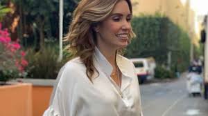 Jun 20, 2021 · andrea escalona sigue mostrándose bastante sentimental a la hora de recordar a magda rodríguez, pues apenas han pasado siete meses y en cada uno de ellos la recuerda en cada momento. Andrea Escalona Regresa A Hoy Tras La Muerte De Su Madre Magda Rodriguez Labotana Com