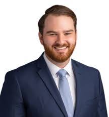 Kari Deaton's Instagram, Twitter & Facebook