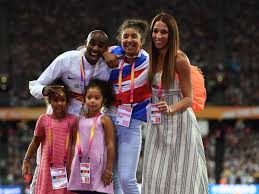 Mo farah has now been accused of 'punching and kicking' a married couple at haile gebrselassie's hotel in ethiopia. Neighbours Fume Over Noisy Farah Family As They Move Out Of Posh London Home Daily Star