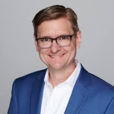 Industry Renowned Advisory Board