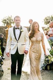 A Gold Beaded Gown Set The Stage For A Glam Puerto Rican Wedding Non White Wedding Dresses Glam Wedding Dress Gold Wedding Gowns