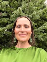 Eva Noel's Instagram, Twitter & Facebook