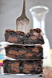 Fudgy Chocolate Chunk Brownies Recipe Chocolate Chunk Brownies Brownie Recipes Delicious Brownies
