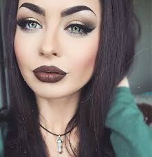 Ladies!! These Are 10 Details Of Women’s Look That Men Don’t Like, Especially Number 2