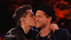Der ehemalige frontmann der erfolgreichen kelly family band schrieb songs wie den weltweiten hit an angel. Sing Meinen Song 2019 Johannes Oerding Kurt Heimat Von Michael Patrick Kelly Zum Song Des Abends